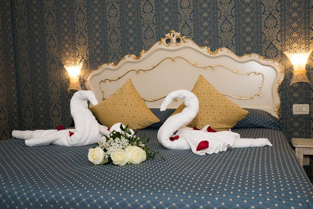 Residenza Nobile - Locazione Turistica Hotel Venesia Ruang foto