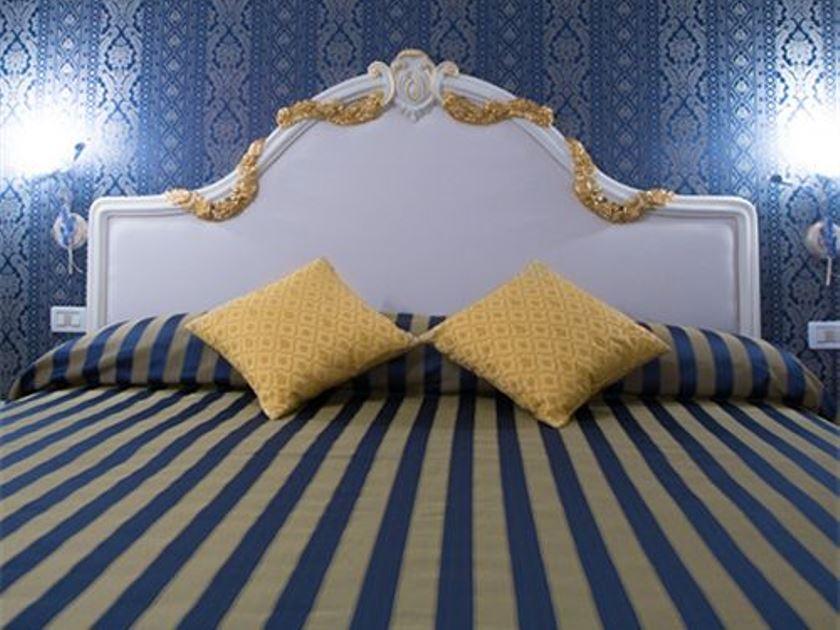Residenza Nobile - Locazione Turistica Hotel Venesia Bagian luar foto