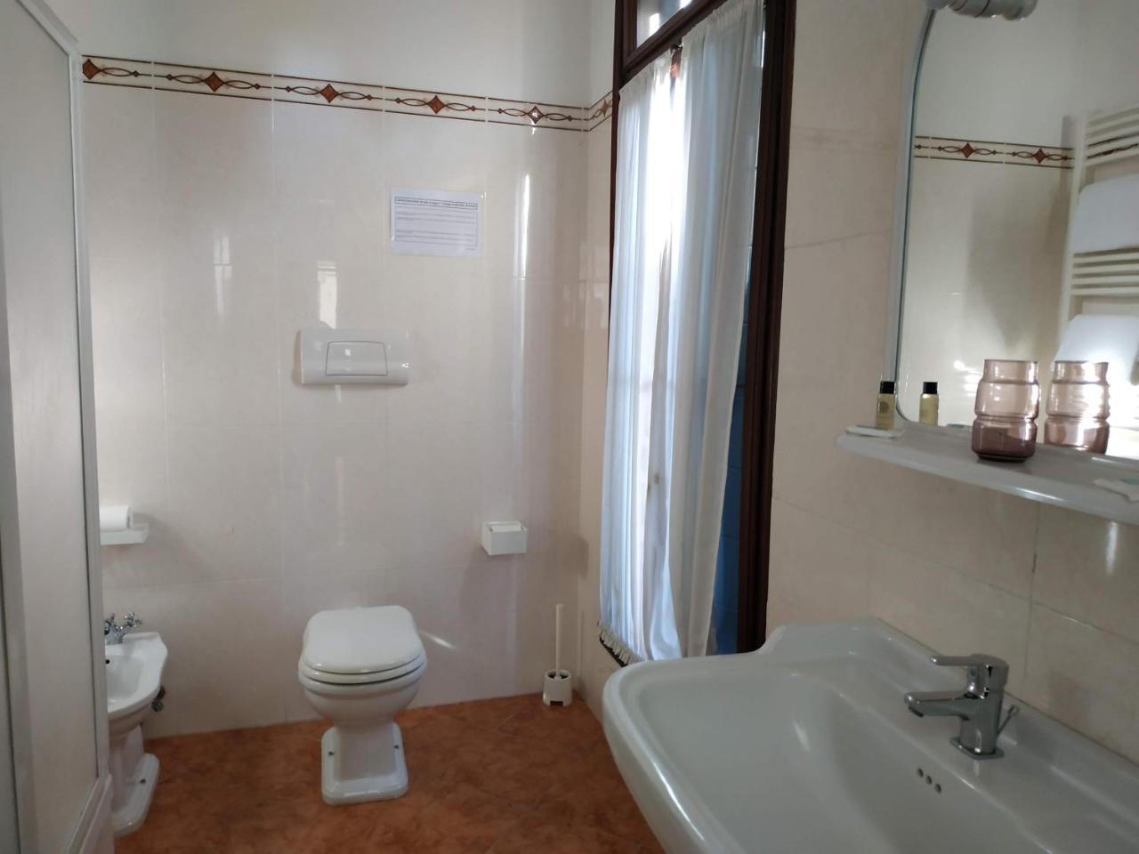 Residenza Nobile - Locazione Turistica Hotel Venesia Bagian luar foto